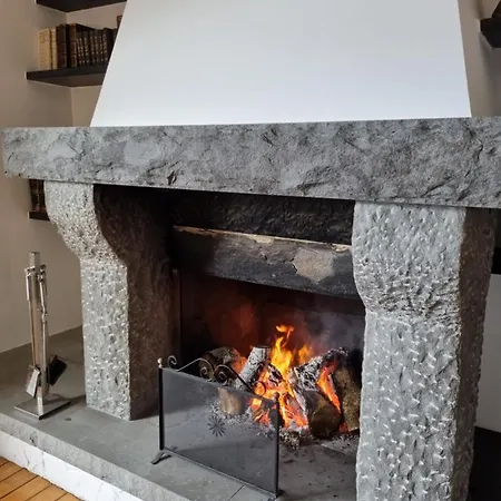 Luxury With Pool And Air Conditionning Vila
